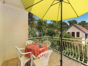 Гостиница Two-Bedroom Apartment in Jadrija  Шибеник